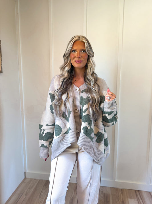 Mulberry Morning - Oversize Camo Cardi