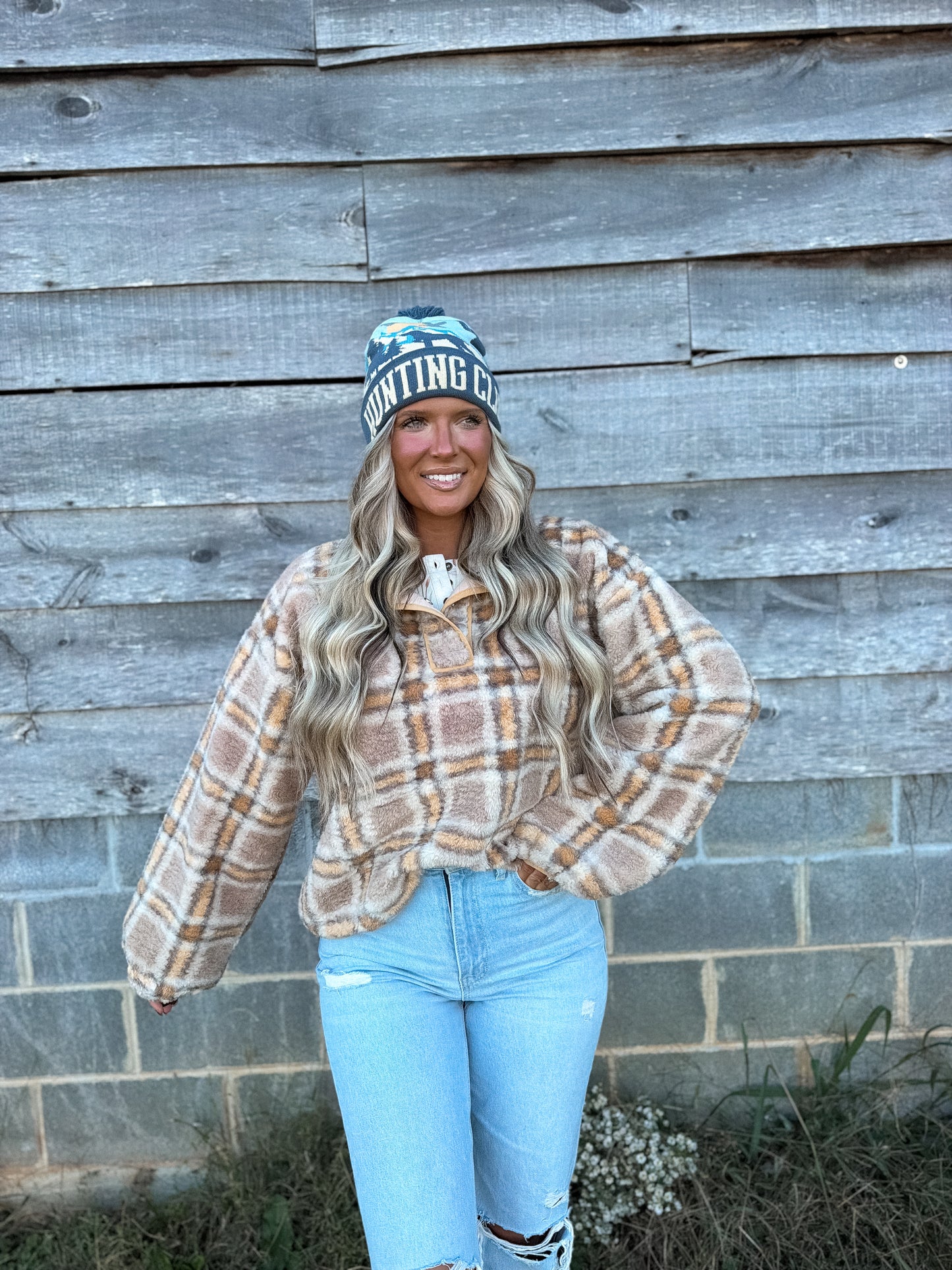 Holler Bonfire - Sherpa Pullover
