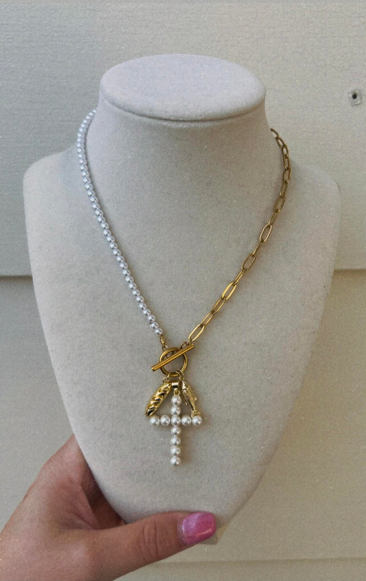 Daily Bread Necklace - Pearl & Gold Clip Toggle